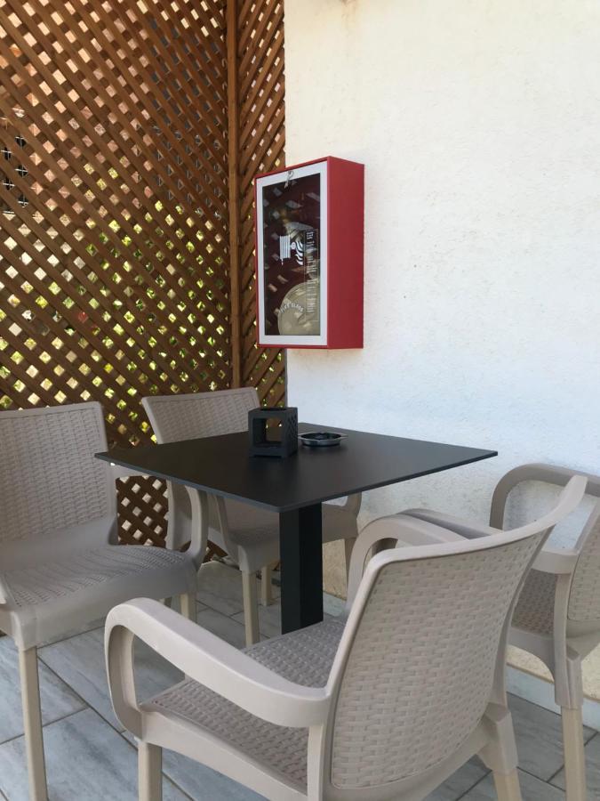 Seahorse Ξενοδοχείο Εξαμίλιο Εξωτερικό φωτογραφία
